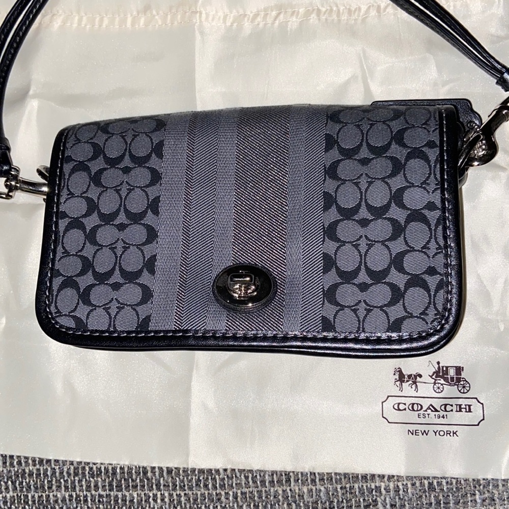 Coach Purse Small Clutch NEW